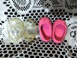 2 PAIRS OF 18 INCH DOLL SHOES, CLEAR SANDALS & OG PINK SLIPONS